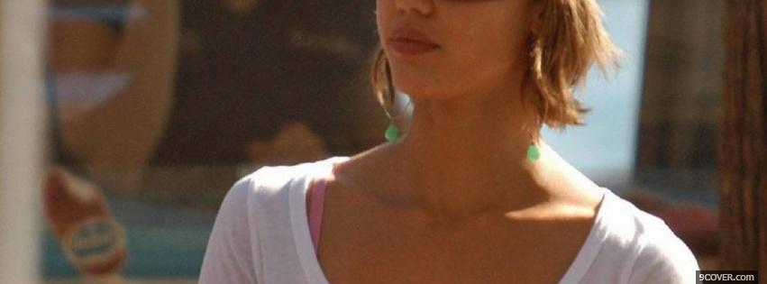 Photo celebrity jessica alba walking Facebook Cover for Free